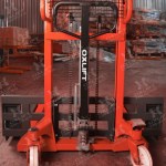 Гидравлический Штабелер с Широкими Опорными Лапами HS16-W OXLIFT 1600 мм 1500 кг