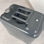 Канистра вертикальная 50л