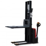 Самоходный Штабелер AX 3015 OXLIFT 3000 мм 1500 кг