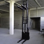 Самоходный Штабелер EST122 OXLIFT 3600 мм 1200 кг