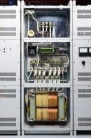 стабилизатор напряжения трёхфазный Volter СНПТТ-100 С