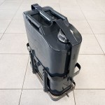 Канистра вертикальная 20л