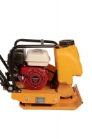 Виброплита TOR C-60(E) 60 кг, 11кН (Honda) бак, колесный комплект